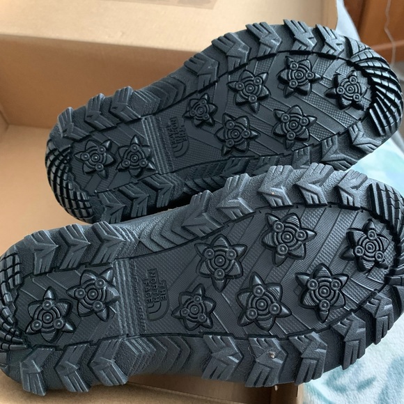 North Face Youth Shellista boot. - Picture 6 of 6